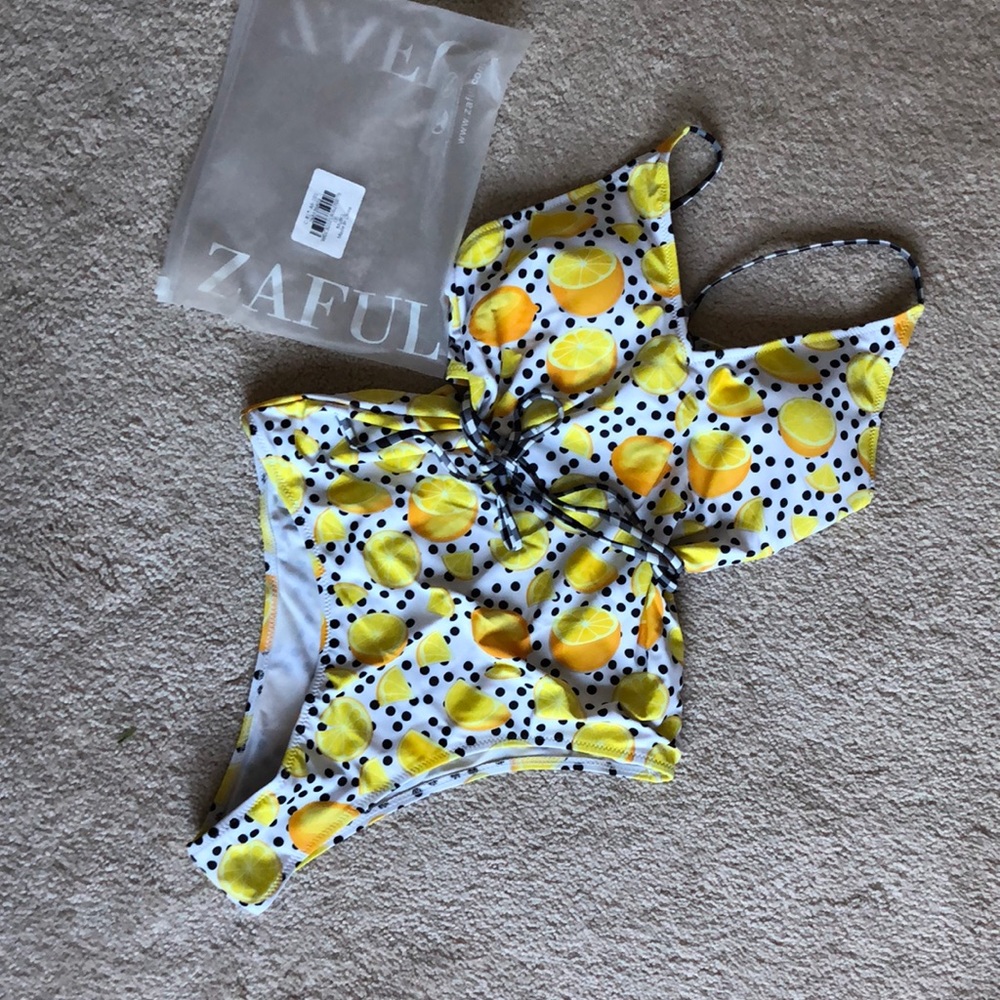 Zaful Lemon dots high cut cross-strap Swimsuit